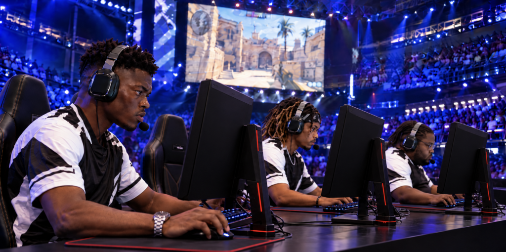 des joueurs participent à un tournoi d’esport